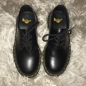 Dr. Martens BEX SHOE